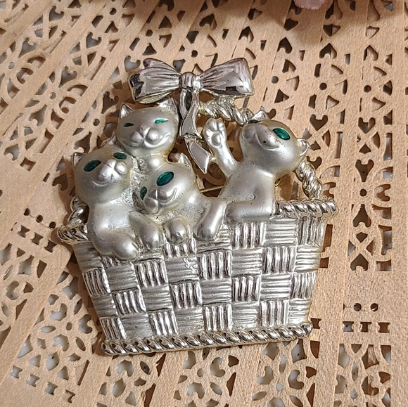Vintage Jewelry - Kitty Cats Vintage Brooch for sale